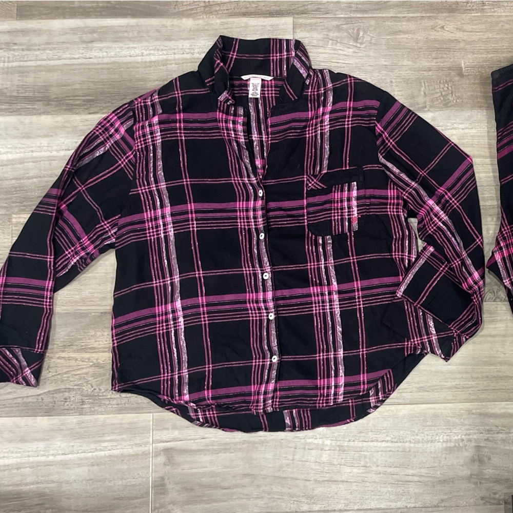 Women Victoria’s Secret pajama set